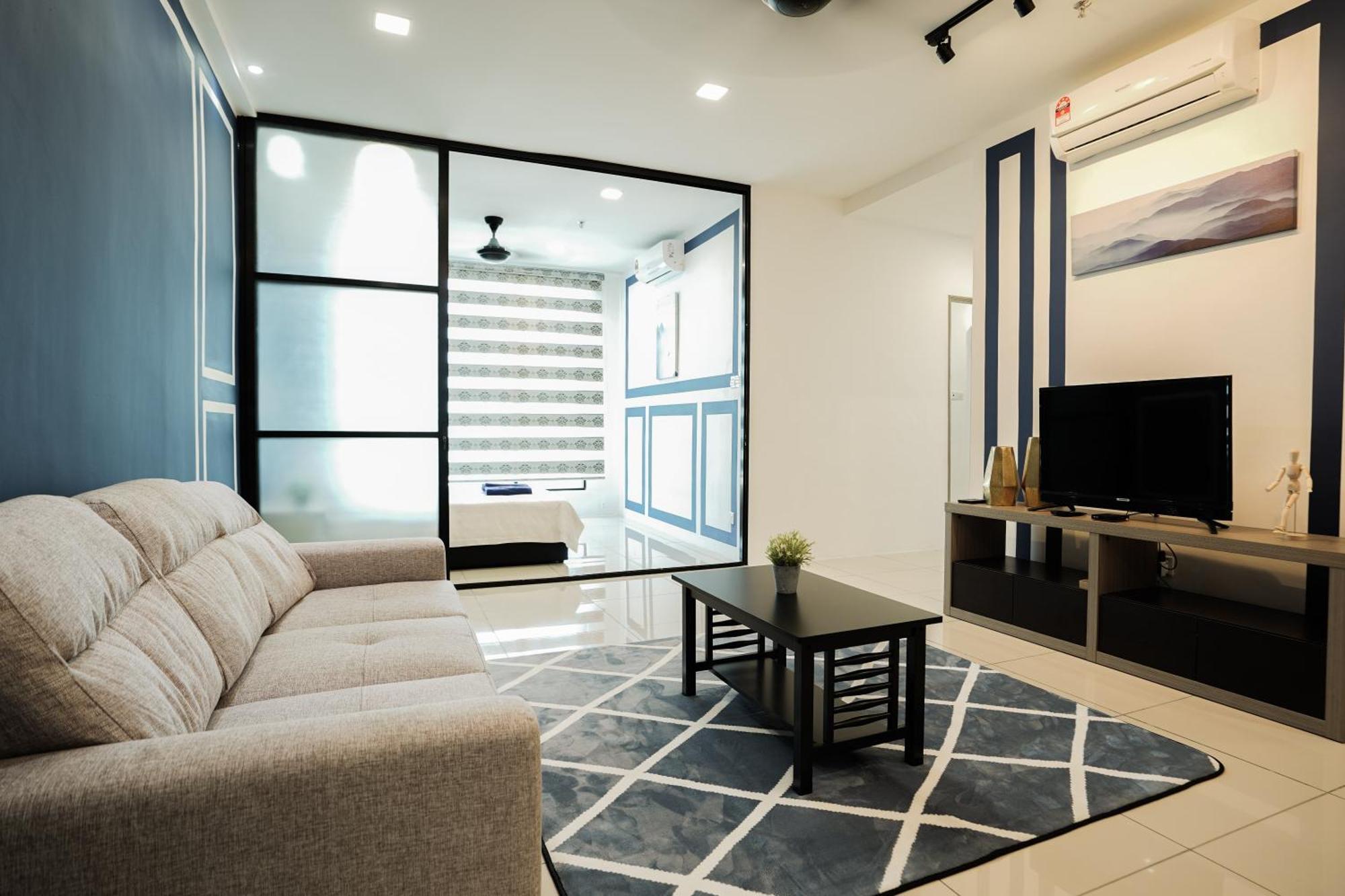 Itcc Manhattan Suites By Calvin Donggongon Εξωτερικό φωτογραφία